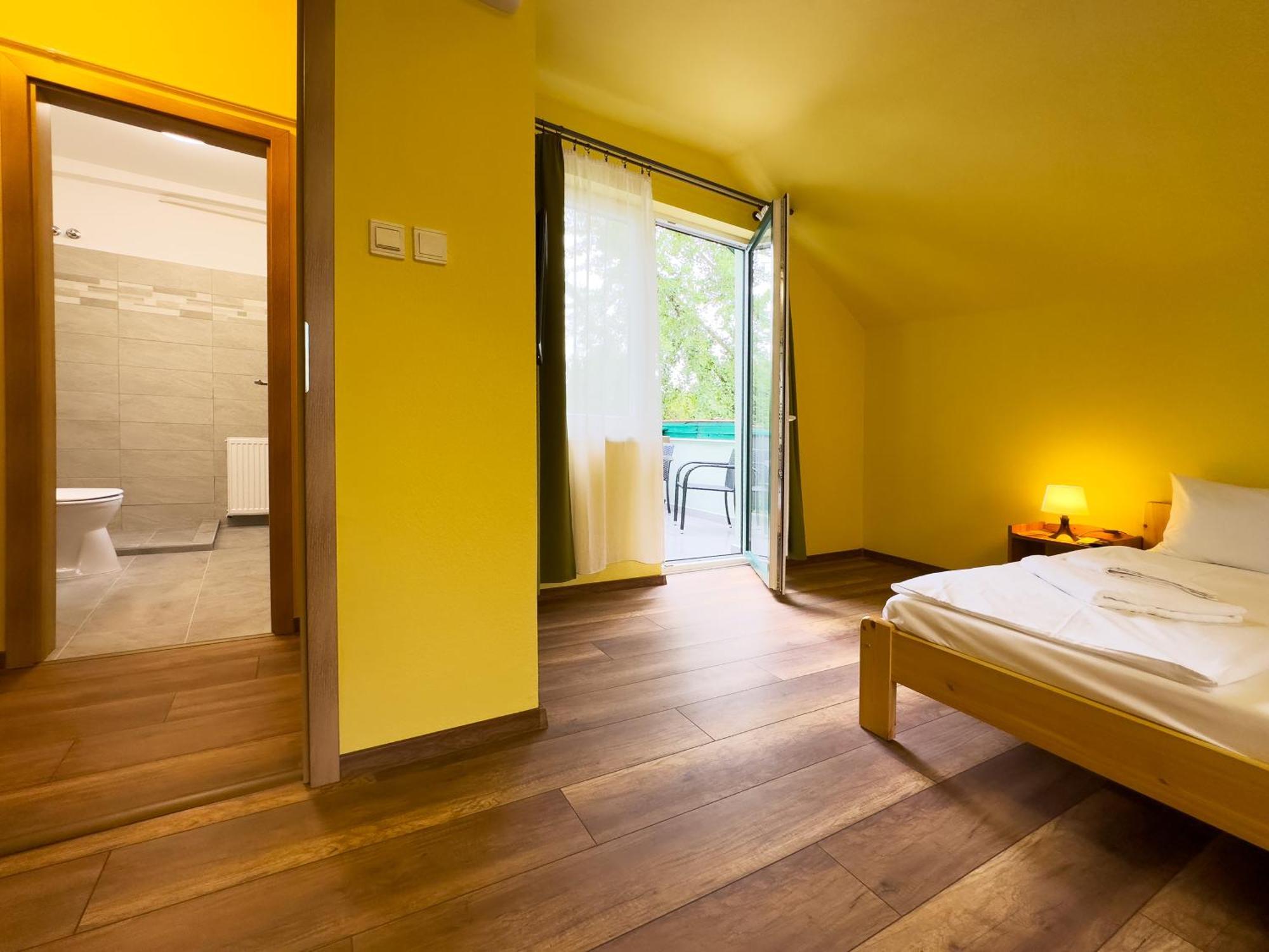 Guest house Irisz Panzio Budapest