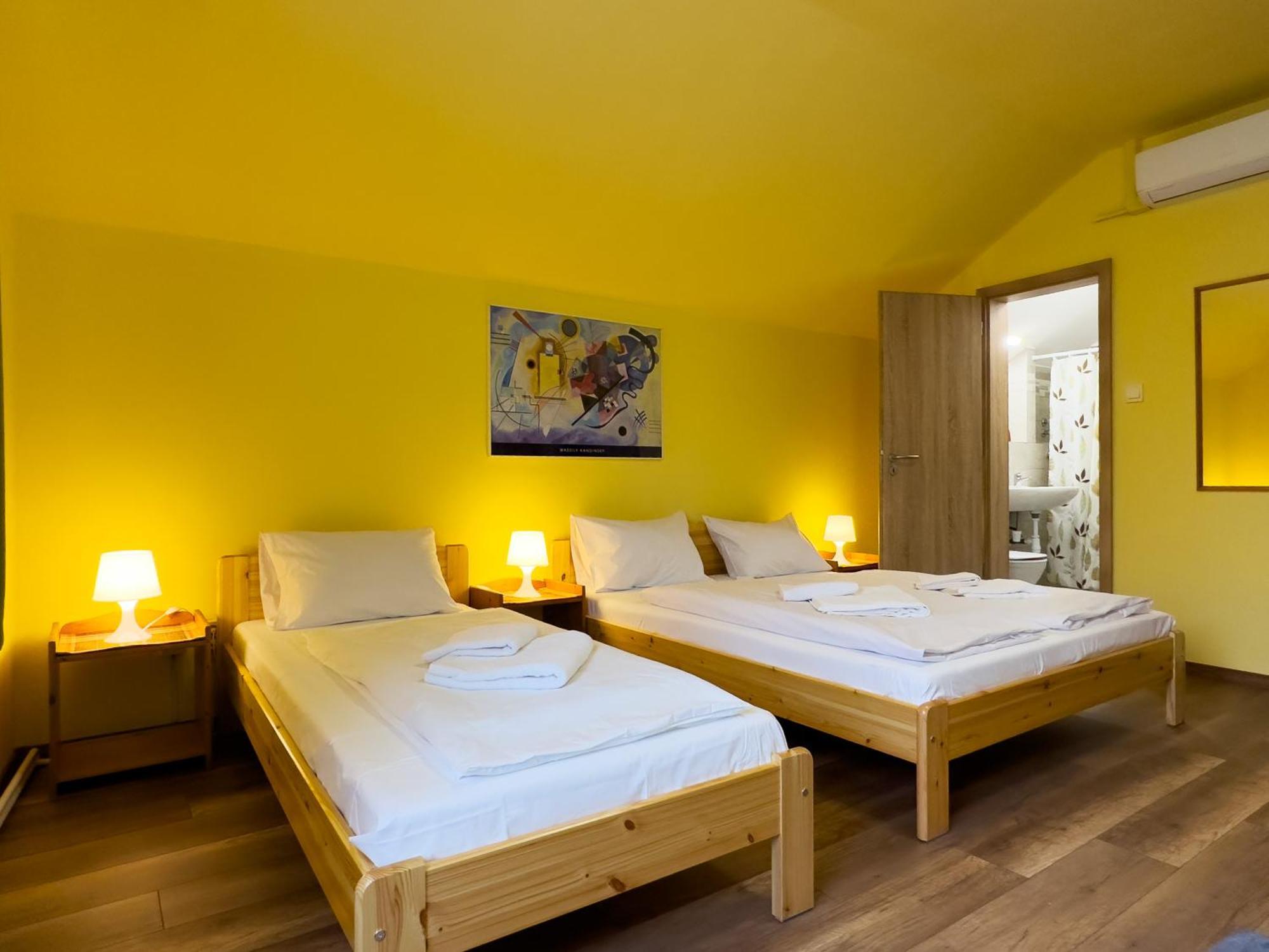 Irisz Panzio Guest house